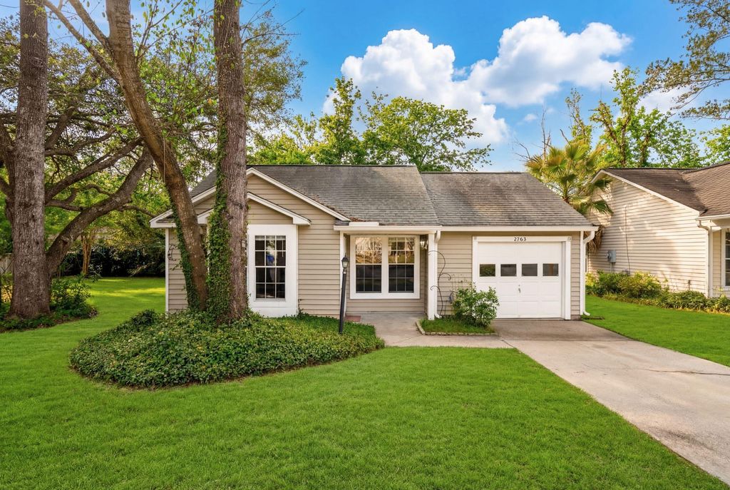Photo of 2763 Flower Creek Way, Charleston, SC 29414 (MLS # 26014346)