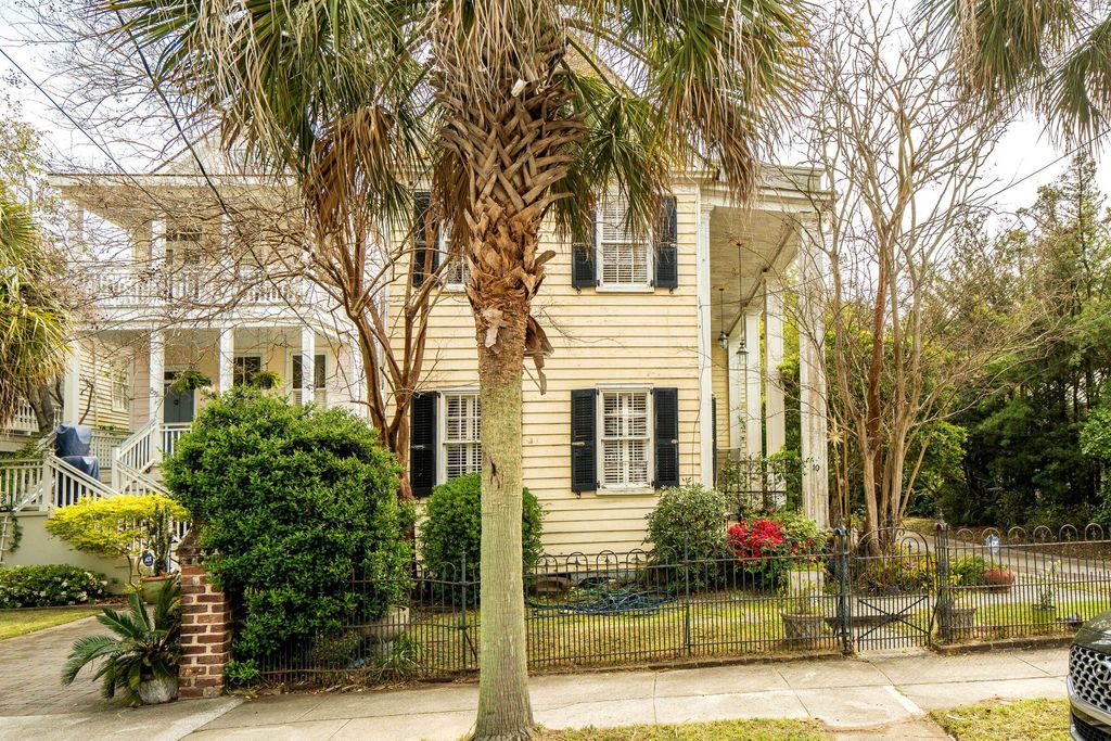 Photo of 10 Council Street, Charleston, SC 29401 (MLS # 26008631)