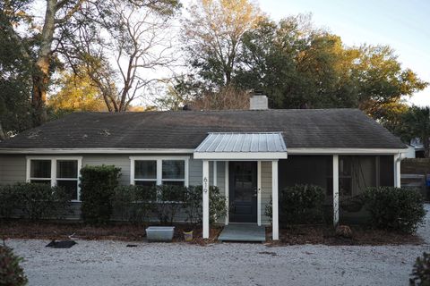 Photo of 619 Mccants Drive, Mount Pleasant, SC 29464 (MLS # 26006120)