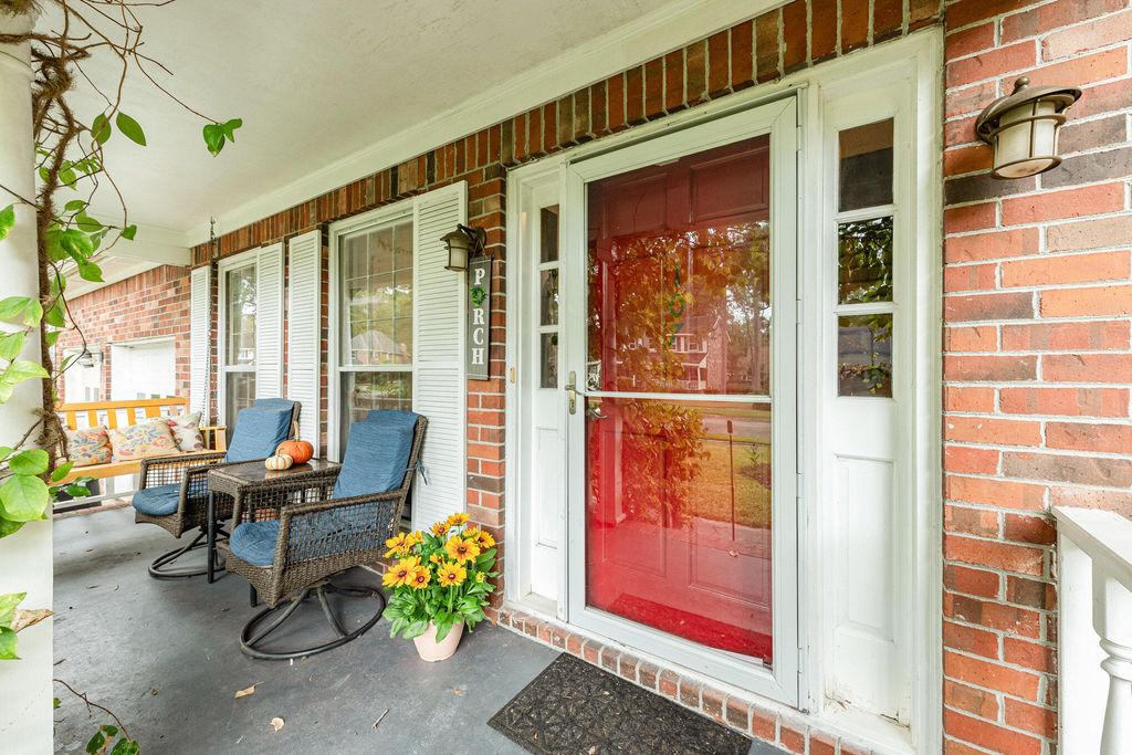 Photo of 107 Thrush Lane, Summerville, SC 29485 (MLS # 25026785)