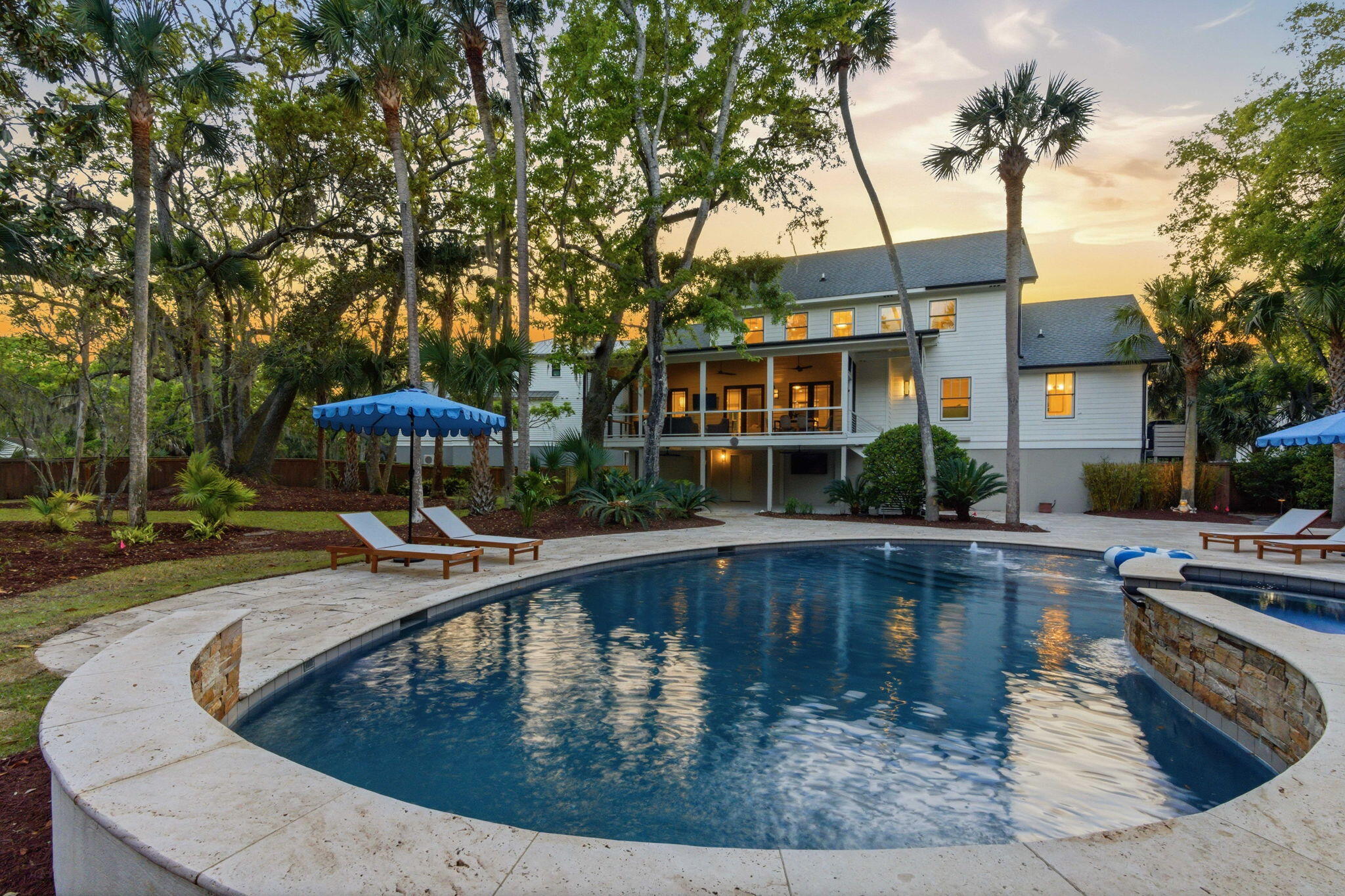 103 Oakview Lane