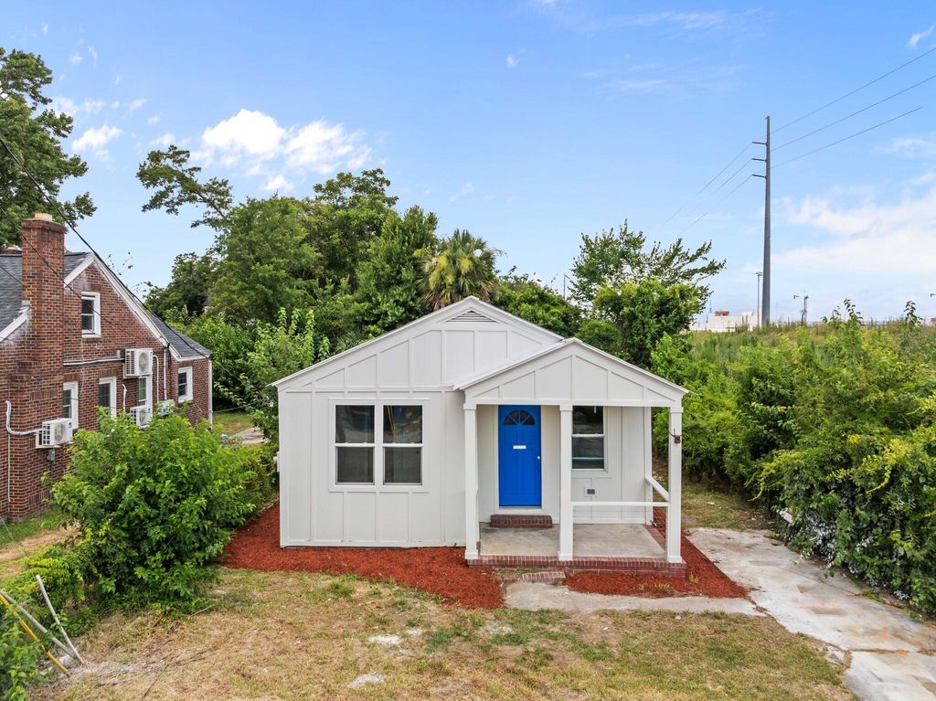 Photo of 1806 Calvert Street, North Charleston, SC 29405 (MLS # 25029469)