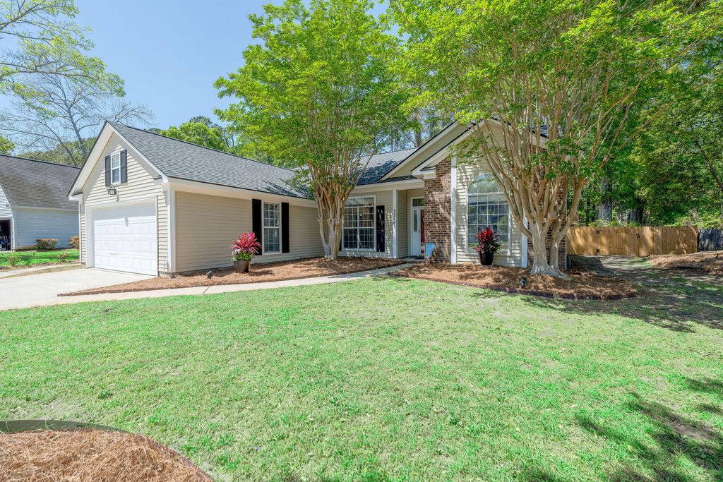Photo of 1288 Horseshoe Bend, Mount Pleasant, SC 29464 (MLS # 26010329)
