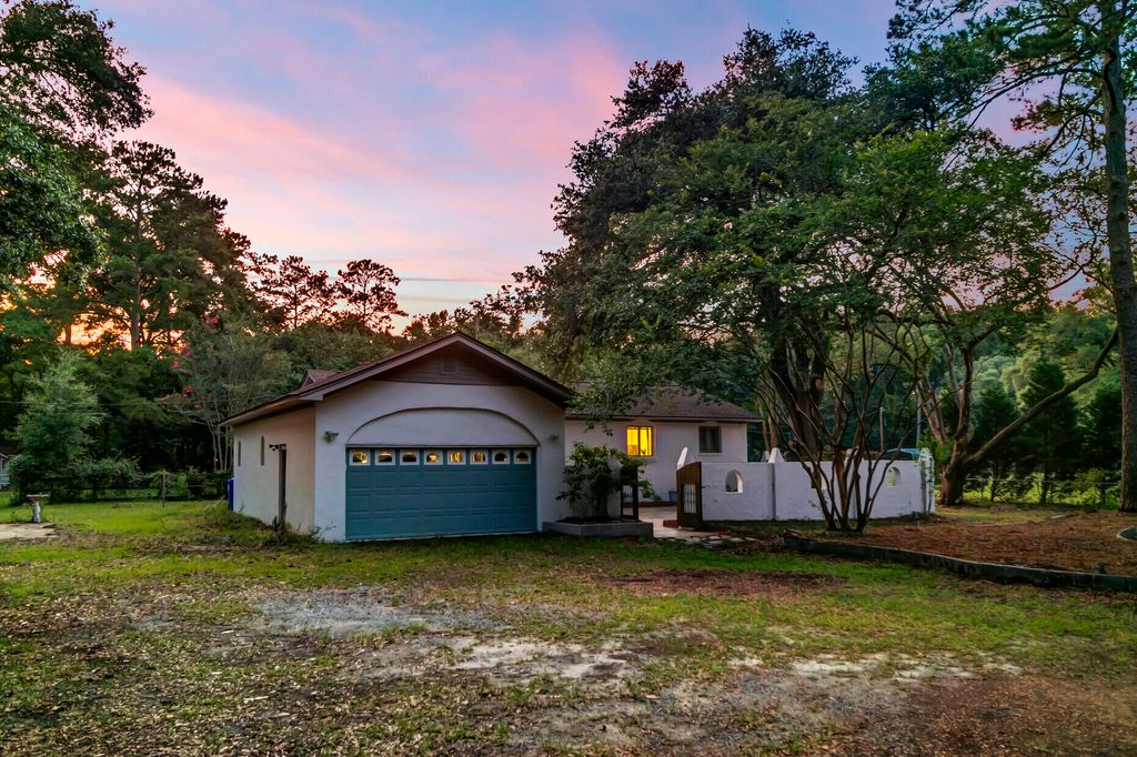 Photo of 4488 Highway 162, Hollywood, SC 29449 (MLS # 26017711)