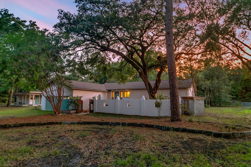 Photo of 4488 Highway 162, Hollywood, SC 29449 (MLS # 26017711)
