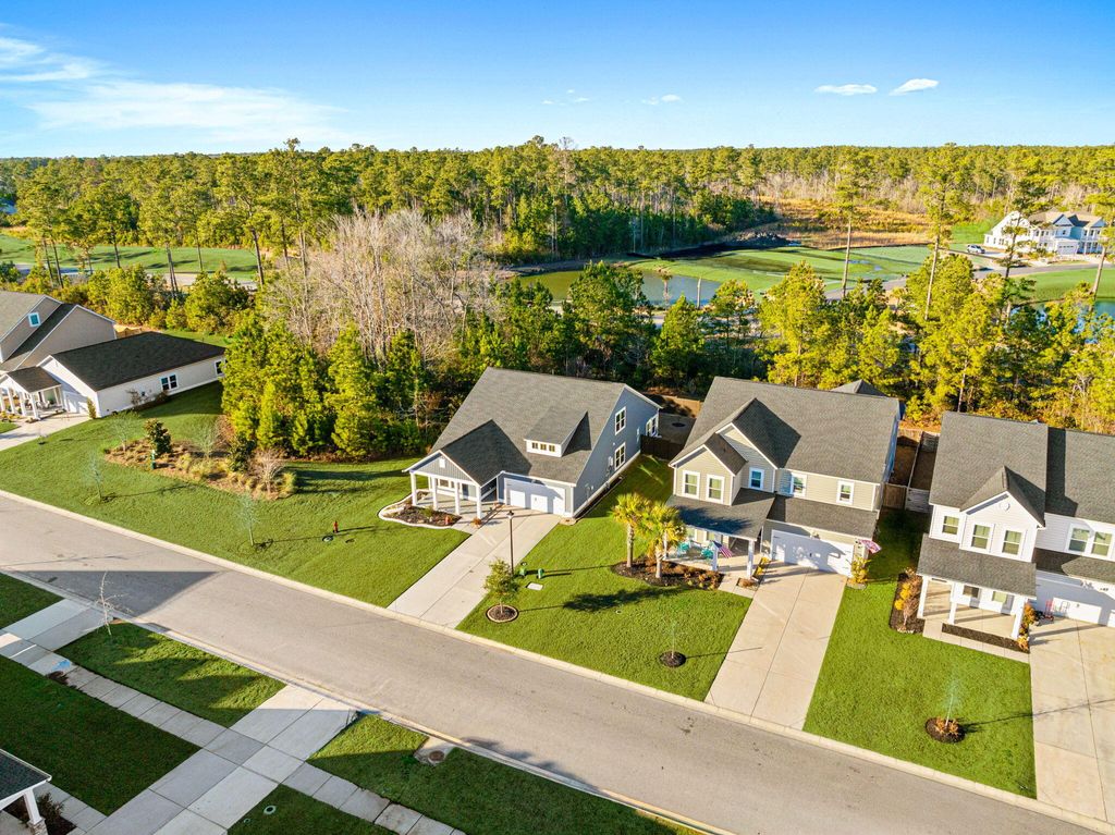 Photo of 148 Haverhill Street, Summerville, SC 29486 (MLS # 26002745)