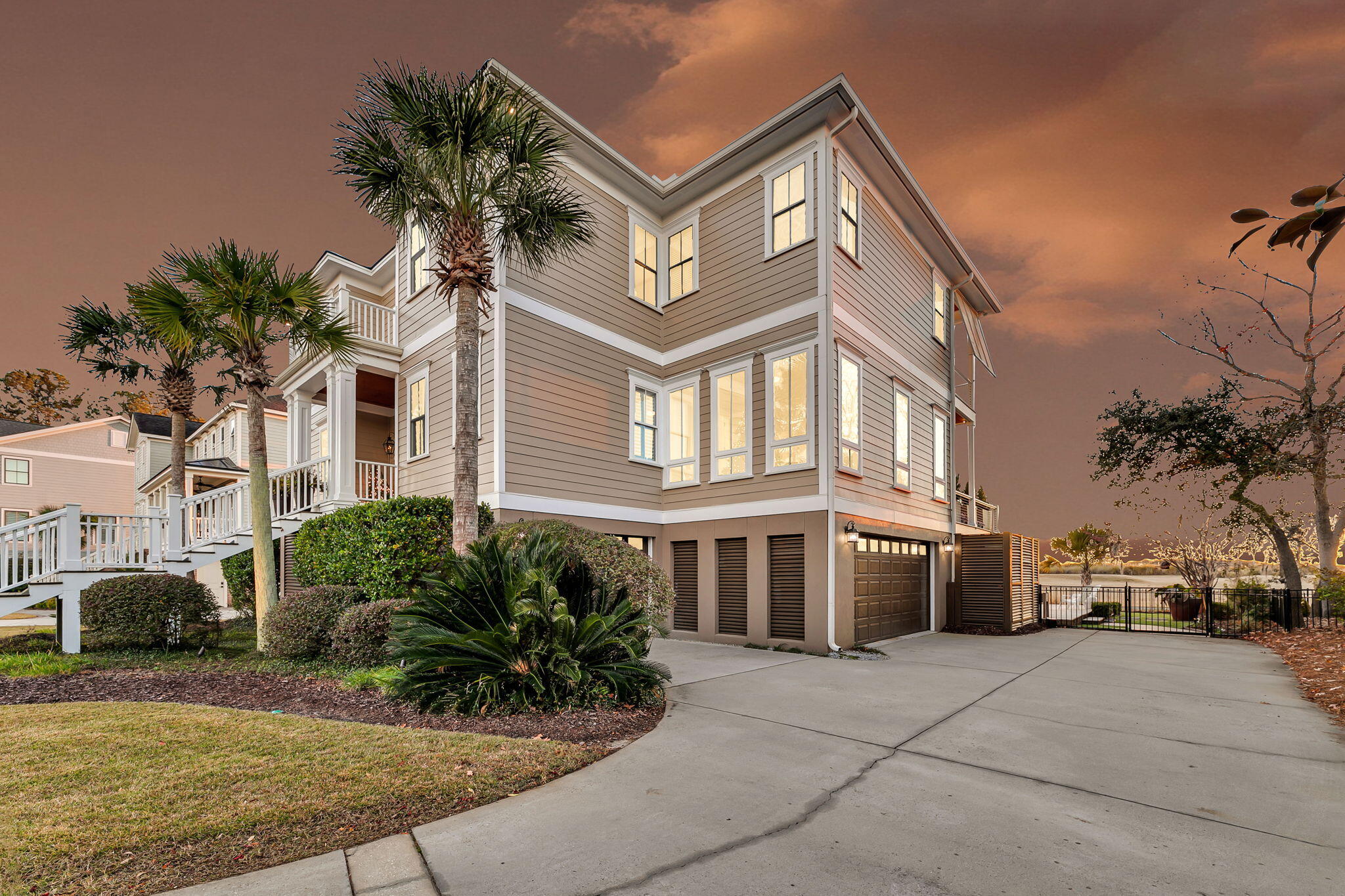 1584 Rivertowne Country Club Drive