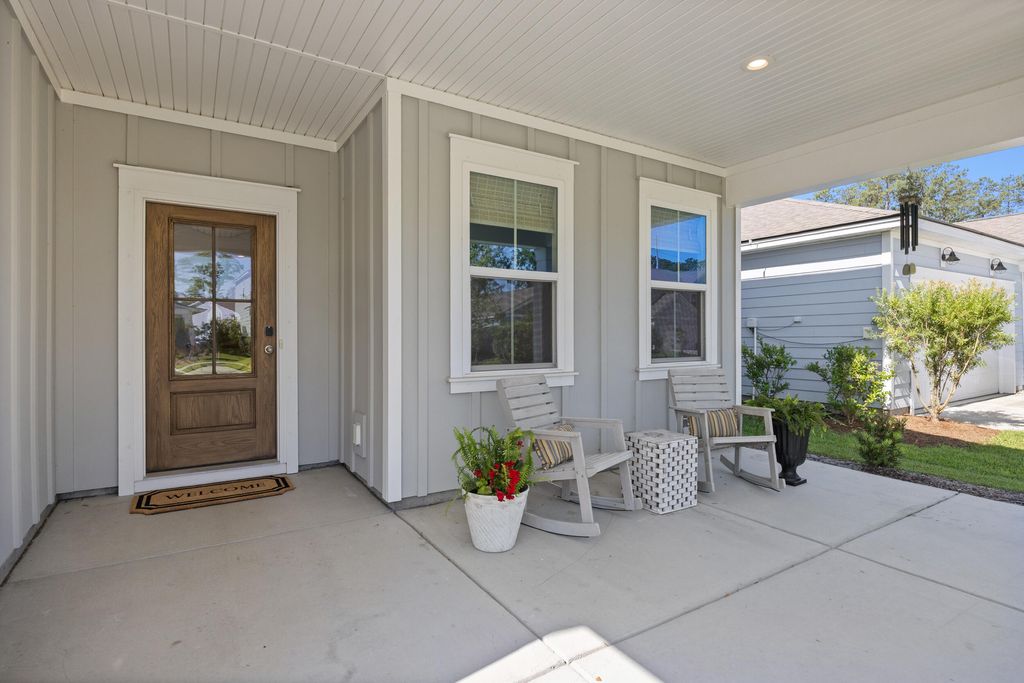 Photo of 1221 Salty Hammock Court, Beaufort, SC 29902 (MLS # 26013156)