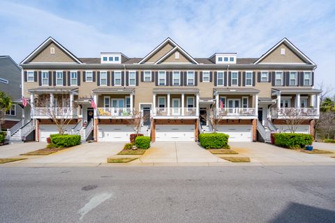 1930 Carolina Towne Court Mount Pleasant SC 29464
