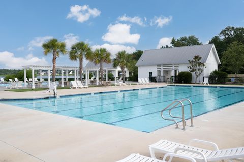 A home in Moncks Corner