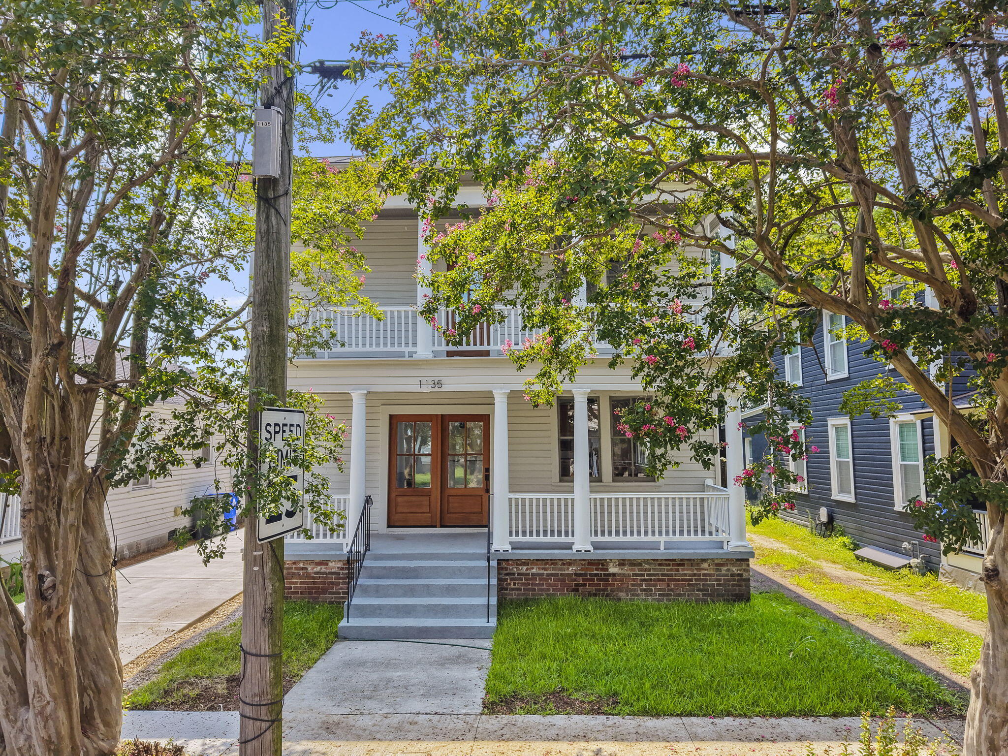 1135 King Street