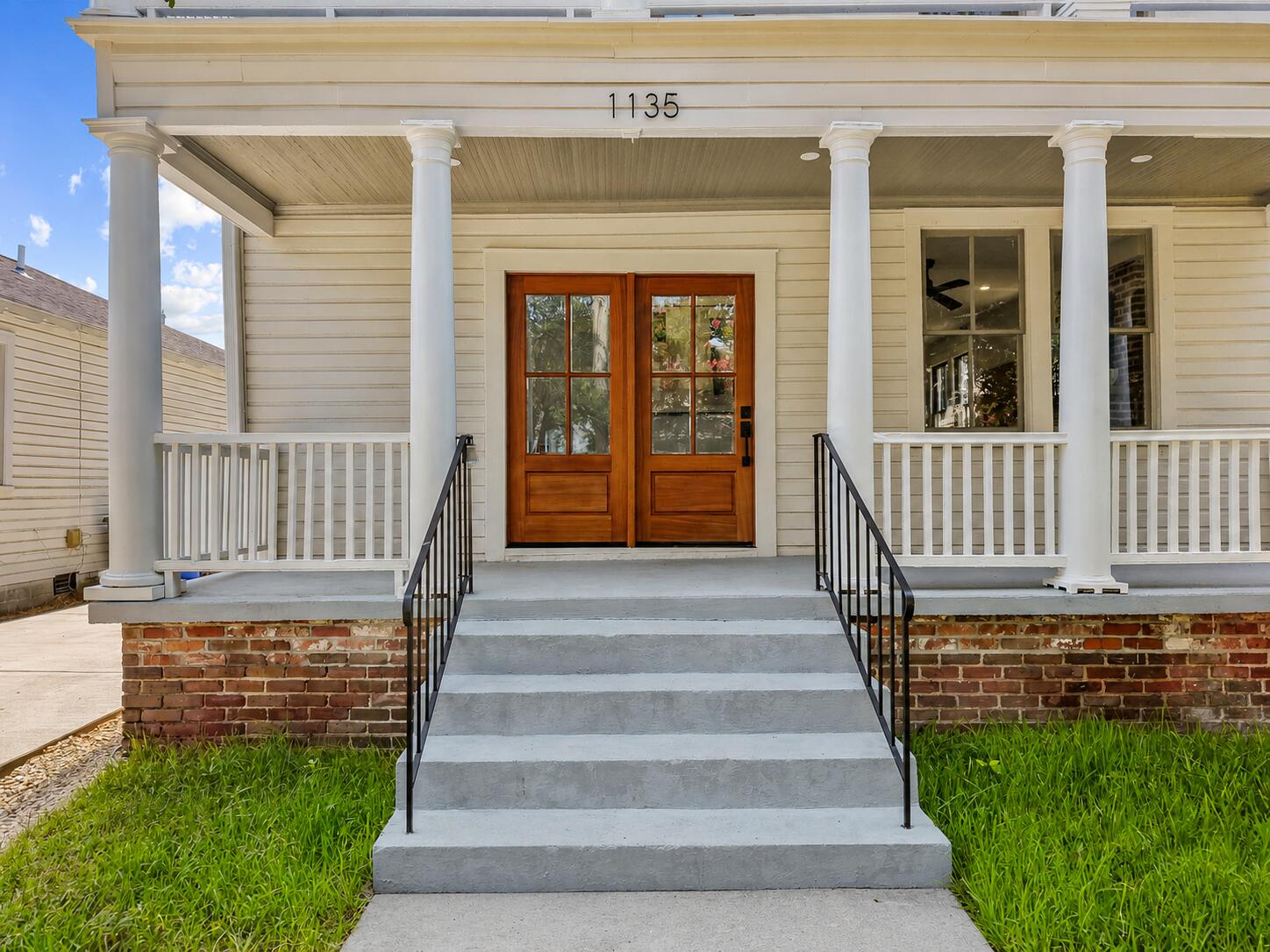 1135 King Street