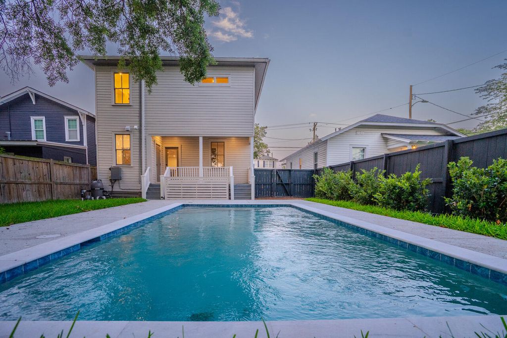 Photo of 1135 King Street, Charleston, SC 29403 (MLS # 26019823)