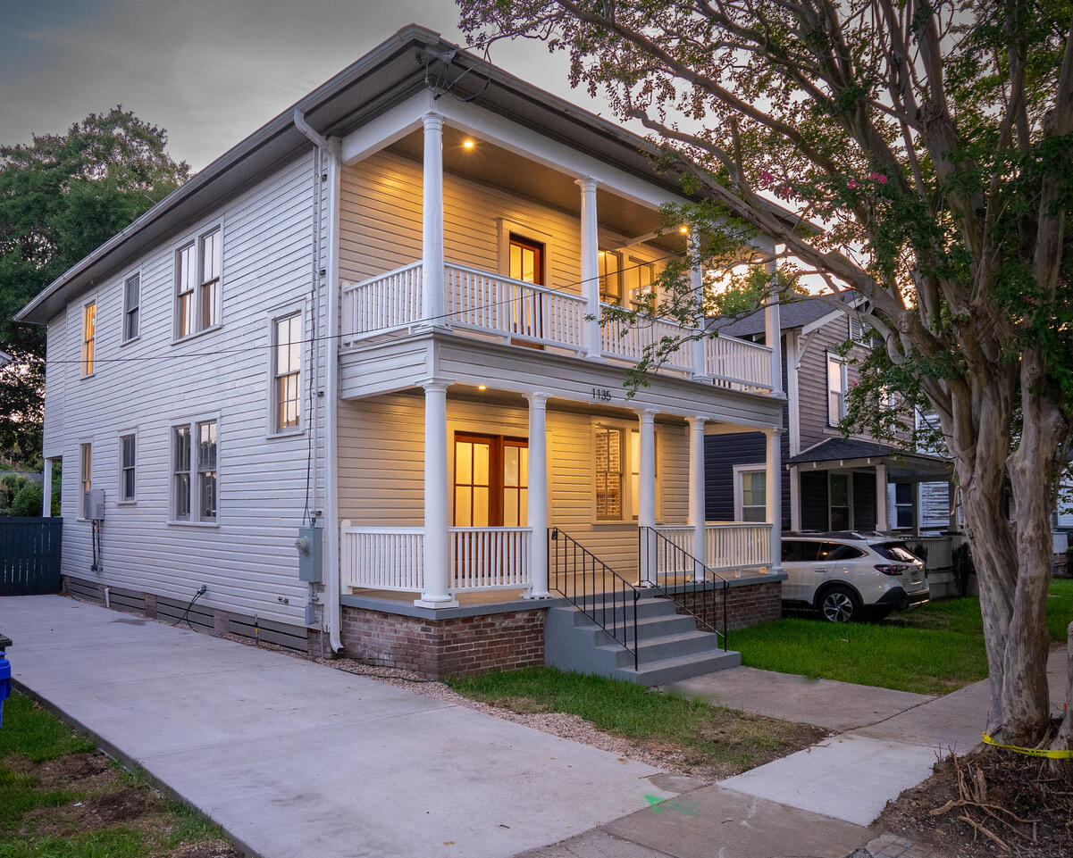 1135 King Street