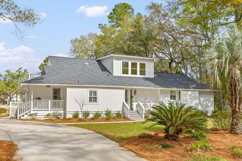 Photo of 1018 Casseque Province, Mount Pleasant, SC 29464 (MLS # 26007303)
