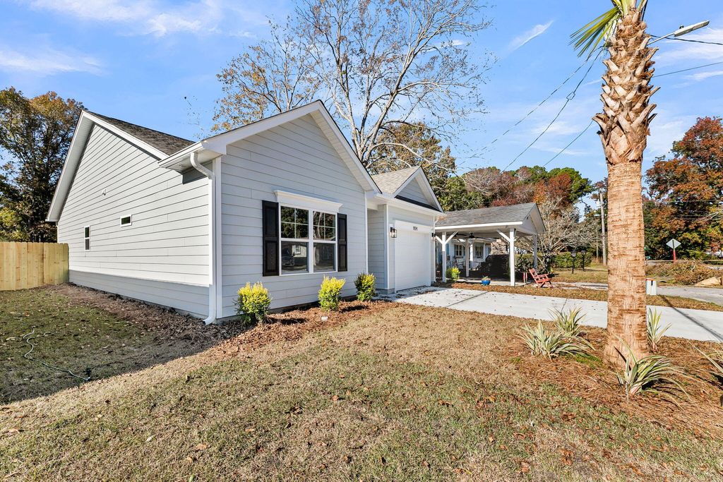 Photo of 1924 Ferguson Road, Charleston, SC 29412 (MLS # 25029659)