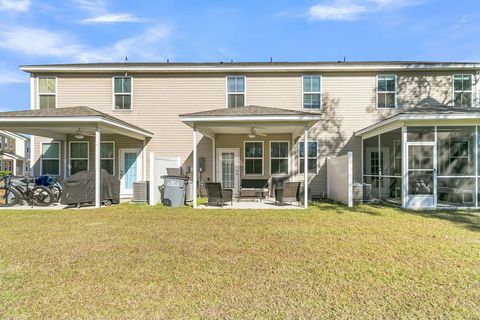 A home in North Charleston