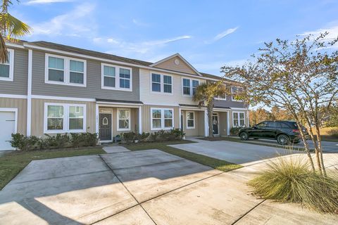 A home in North Charleston