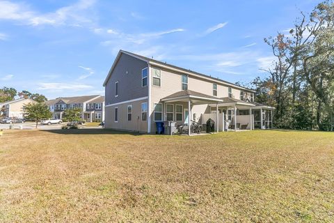 A home in North Charleston