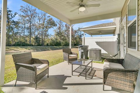 A home in North Charleston