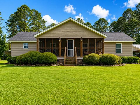 Photo of 573 Pecan Orchard Drive, Ridgeville, SC 29472 (MLS # 26018008)