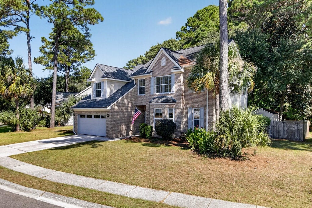 Photo of 1196 Old Course Lane, Mount Pleasant, SC 29466 (MLS # 26027179)