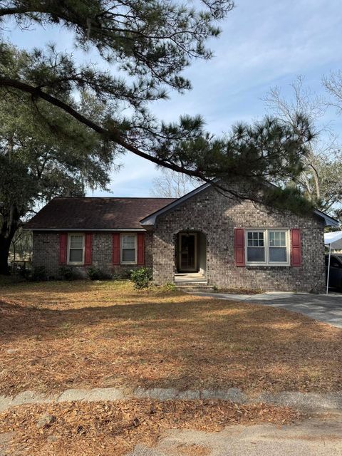 Photo of 1090 N Shadow Drive, Mount Pleasant, SC 29464 (MLS # 26008497)