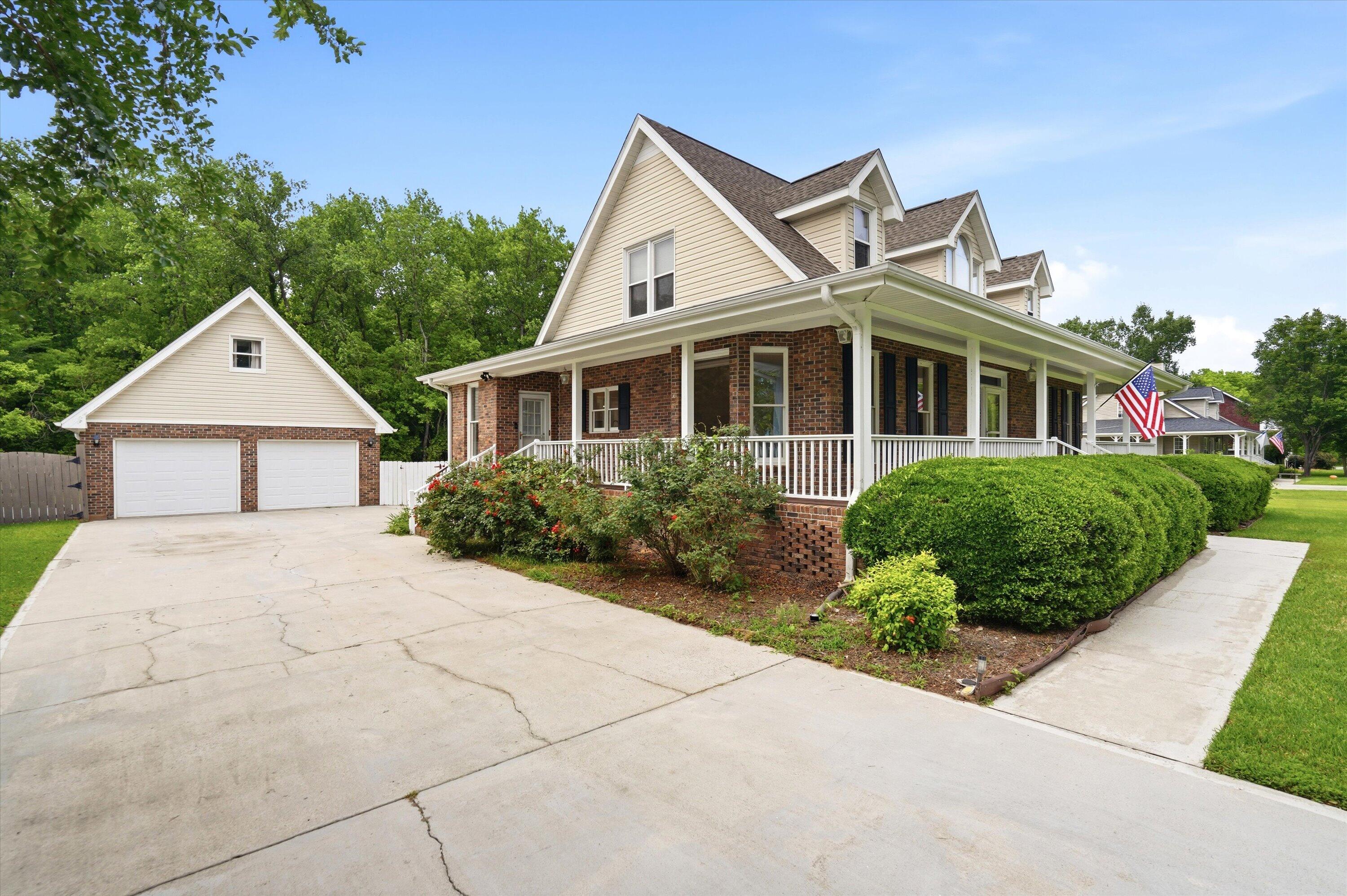1539 Cedar Avenue