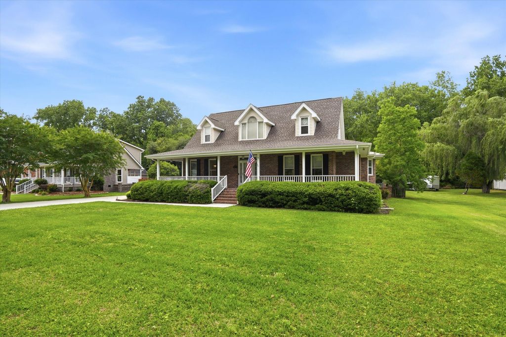 Photo of 1539 Cedar Avenue, Moncks Corner, SC 29461 (MLS # 26013754)