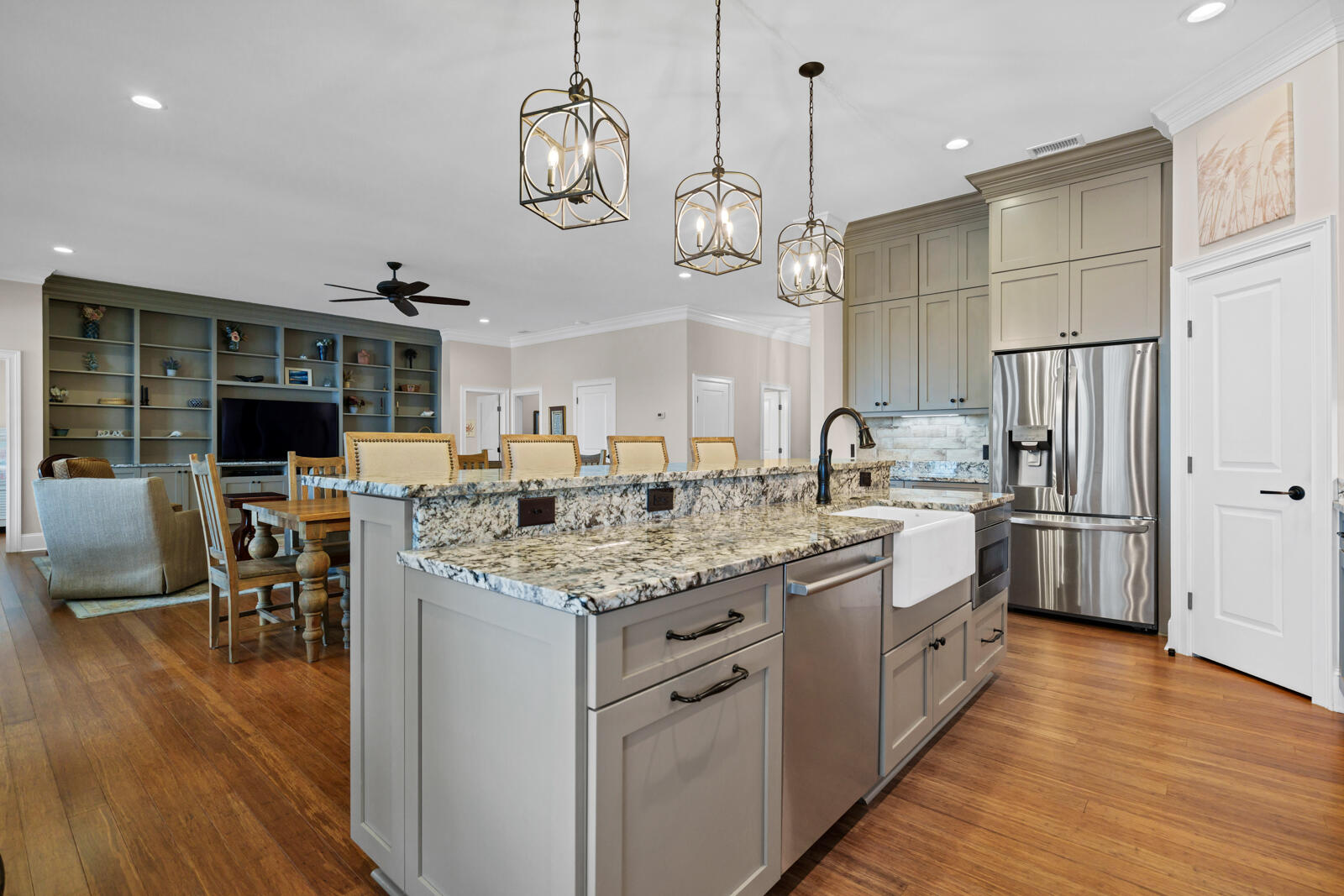 8606 Glascow Island Lane