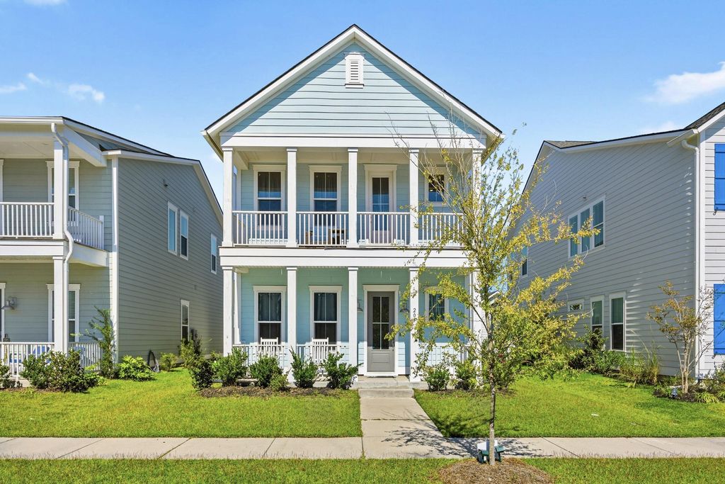 Photo of 204 Magnolia Garden Drive, Summerville, SC 29483 (MLS # 25028339)