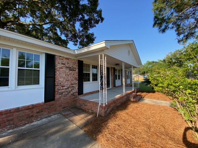 121 Camelot Drive