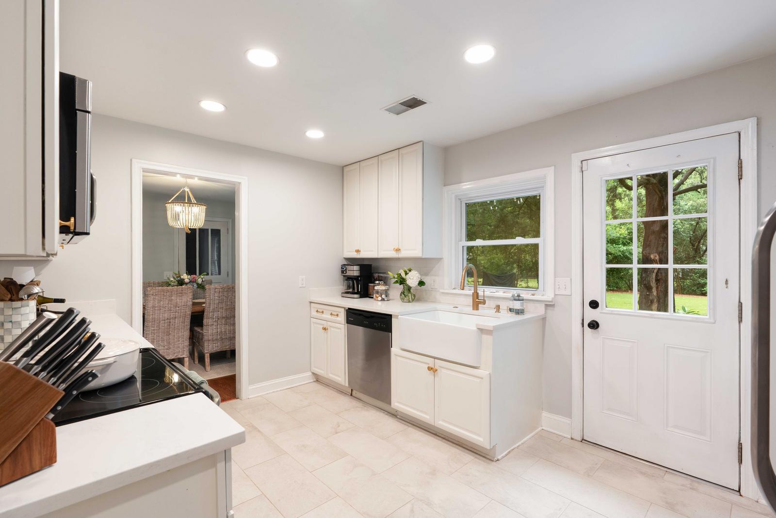 1325 Saint Clair Drive