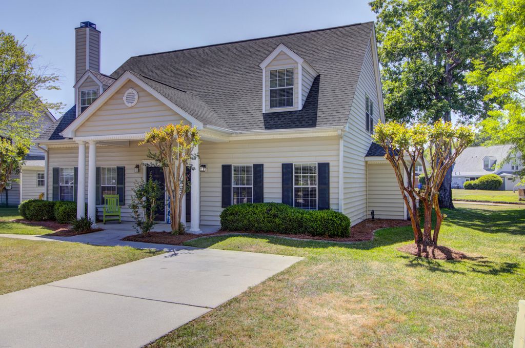 Photo of 4818 Habersham Lane, Summerville, SC 29485 (MLS # 26011589)