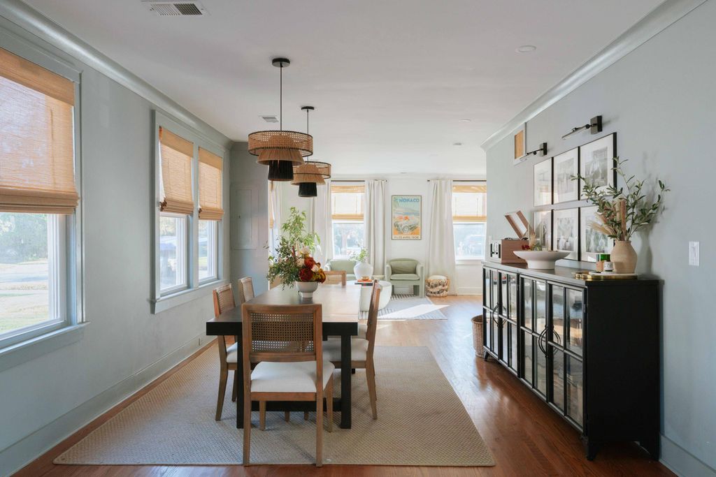 Photo of 242 W Poplar Street, Charleston, SC 29403 (MLS # 25027941)
