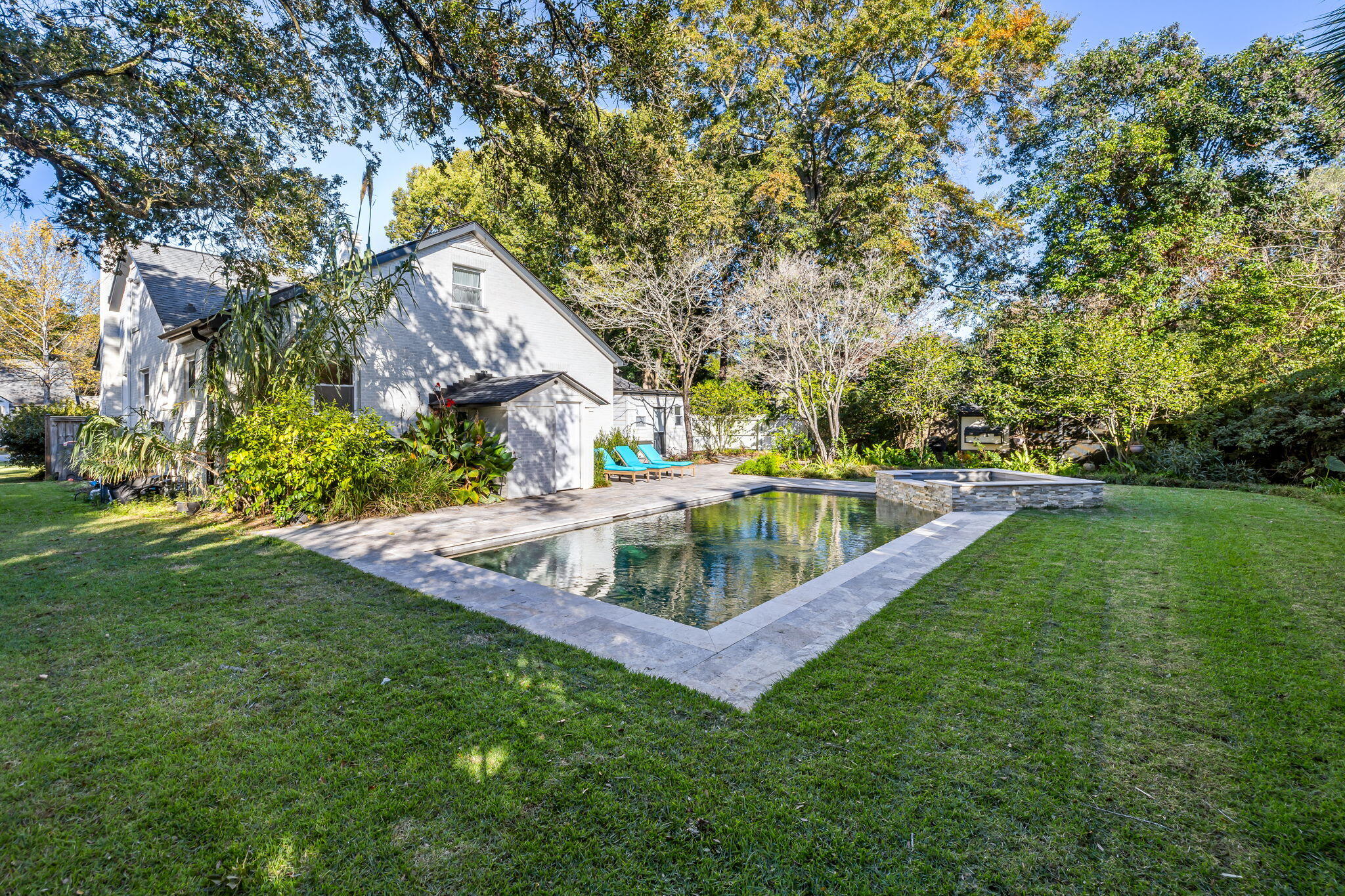 551 W Elizabeth Lane