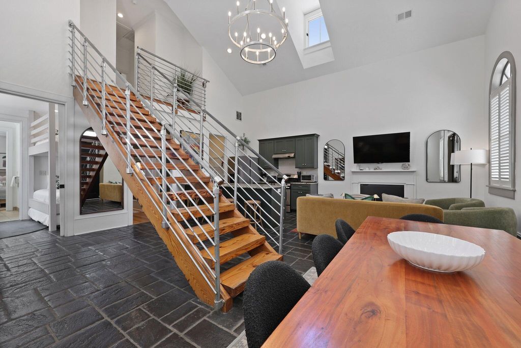 Photo of 221 Ashley Avenue #Abc, Charleston, SC 29403 (MLS # 25012404)