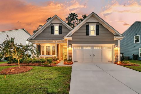 Photo of 455 Coopers Hawk Drive, Summerville, SC 29483 (MLS # 25027413)