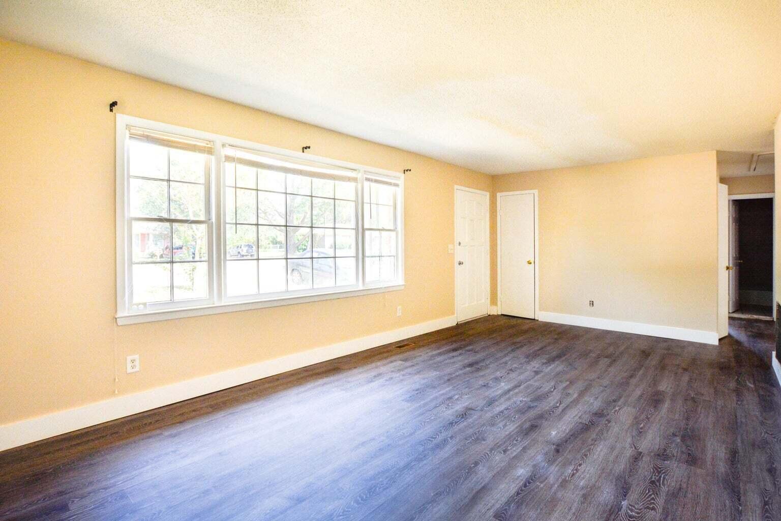 1045 Harborview Road A