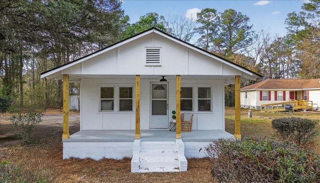 Photo of 510 Parsons Road, Summerville, SC 29483 (MLS # 26004832)