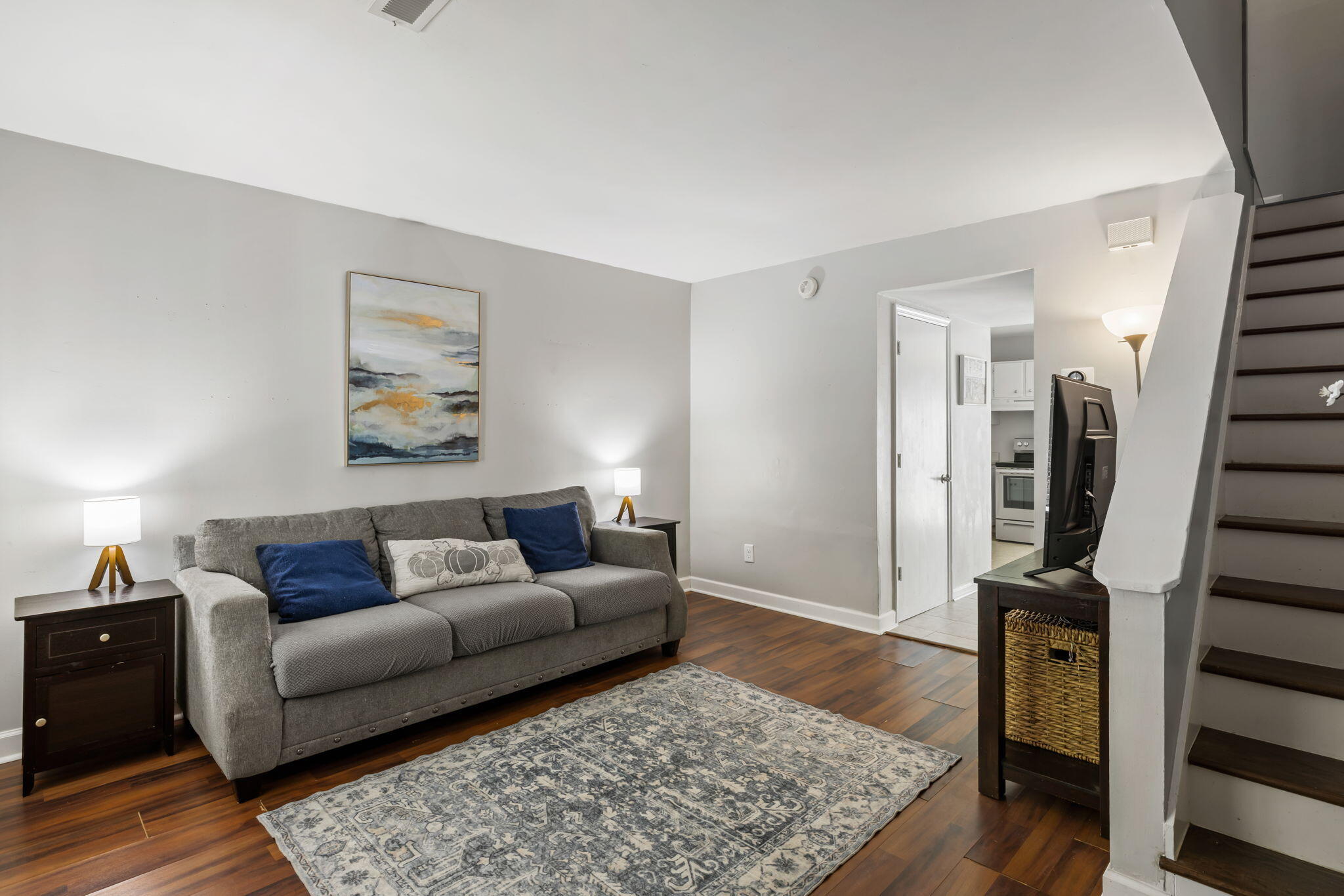 507 Stinson Drive E8