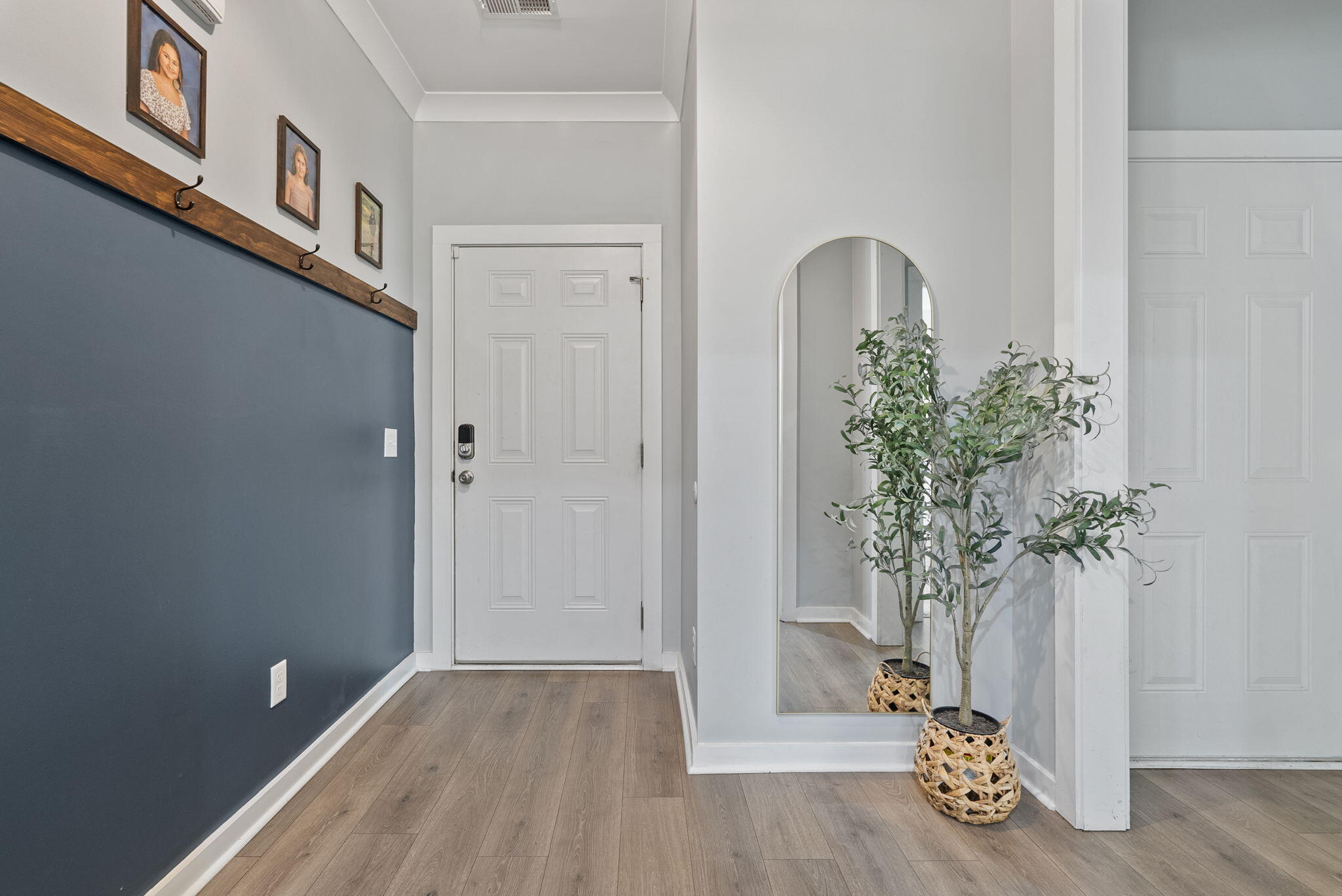 1113 Singletary Avenue