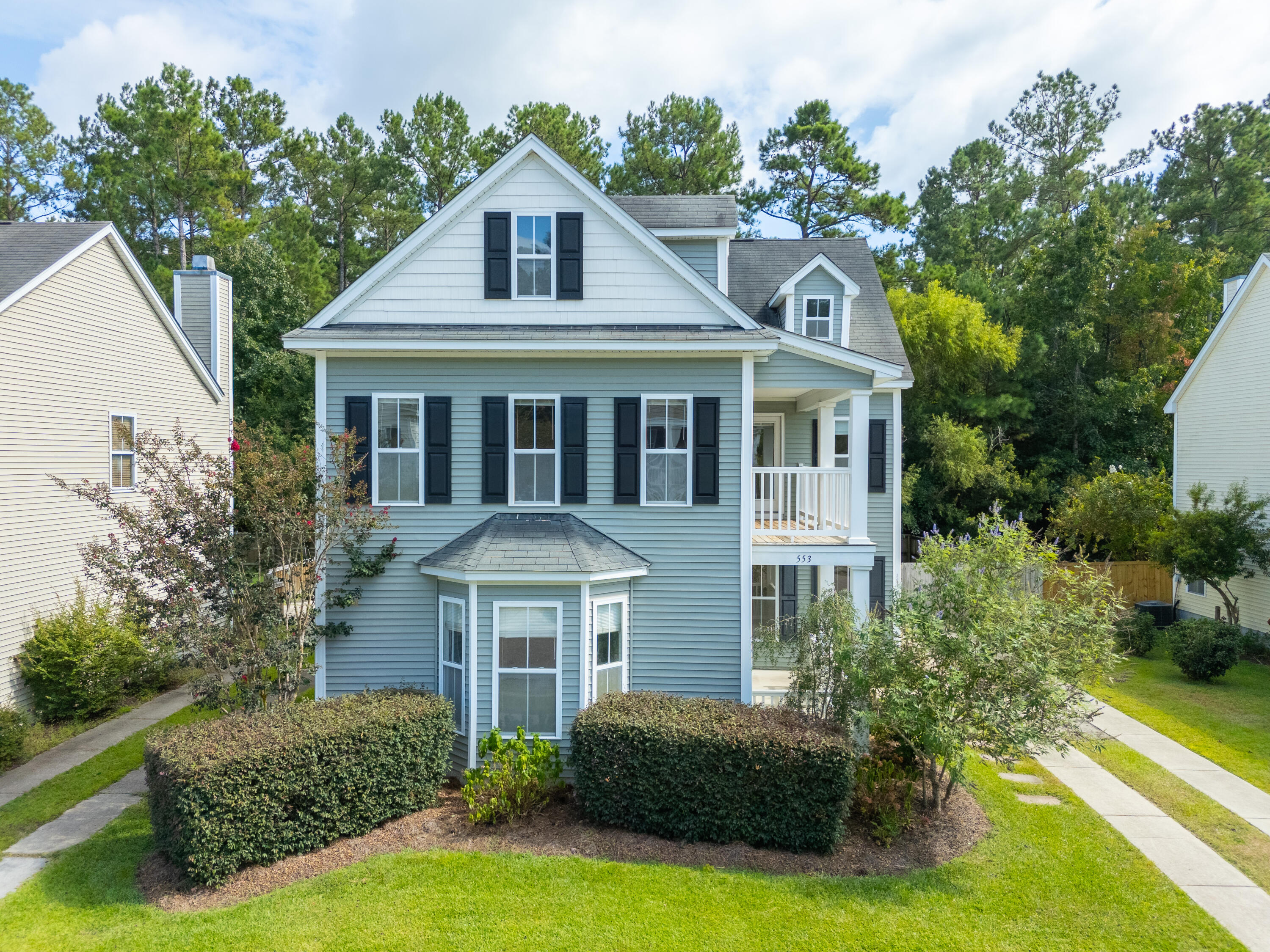 View Summerville, SC 29483 house