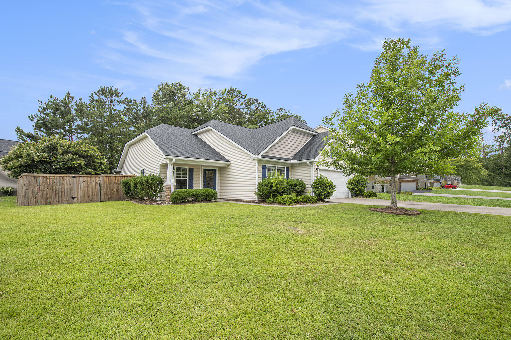 341 Drayton Place Drive Drive