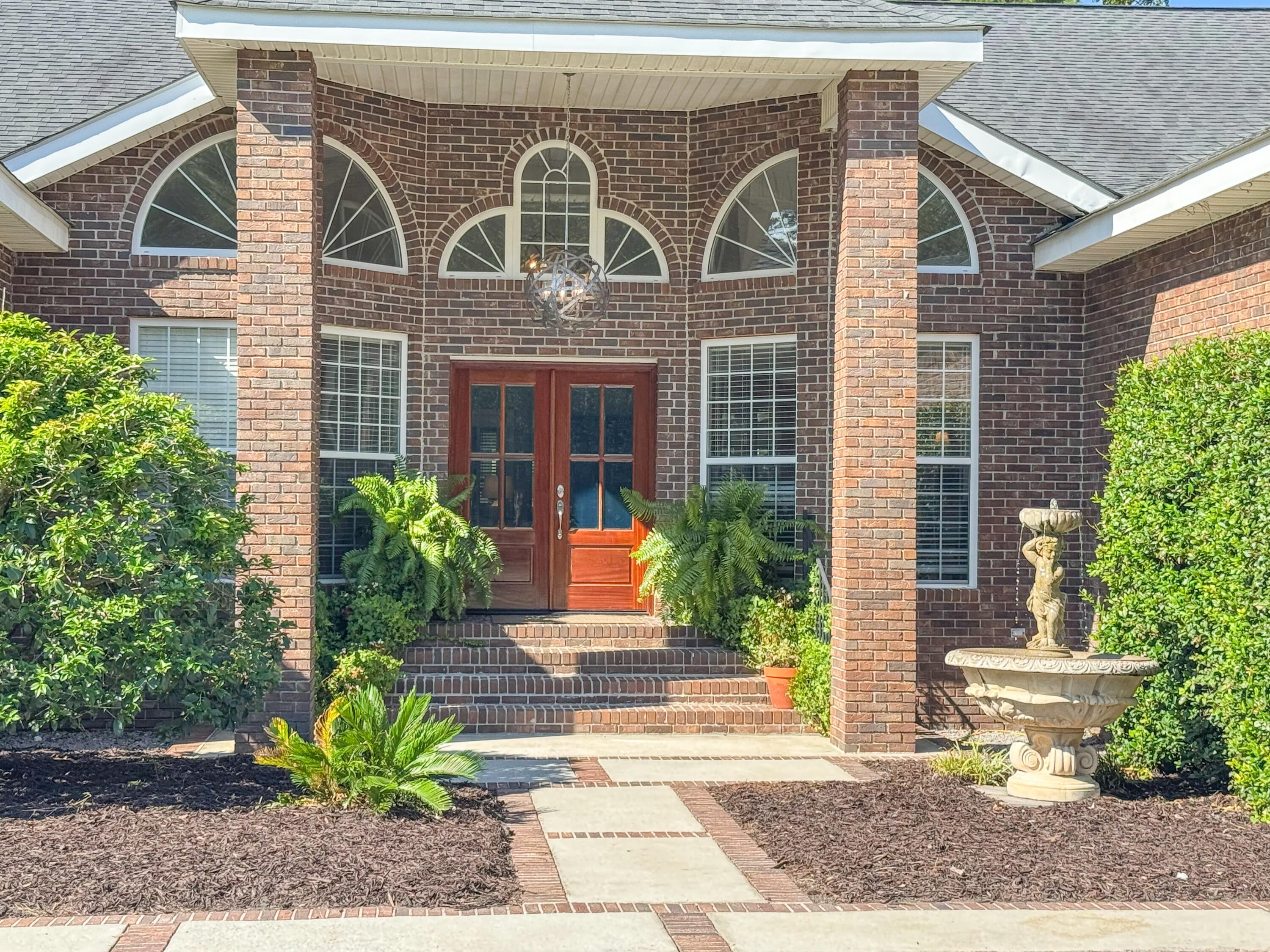 824 Hilton Hall Road
