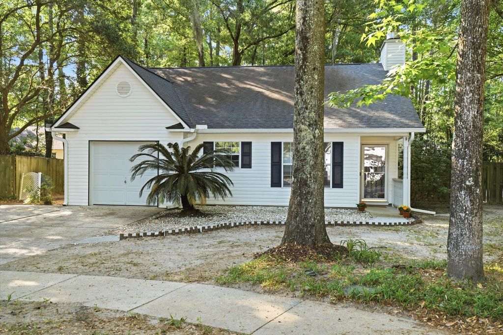 Photo of 3628 Woodscape Court, Johns Island, SC 29455 (MLS # 26011886)