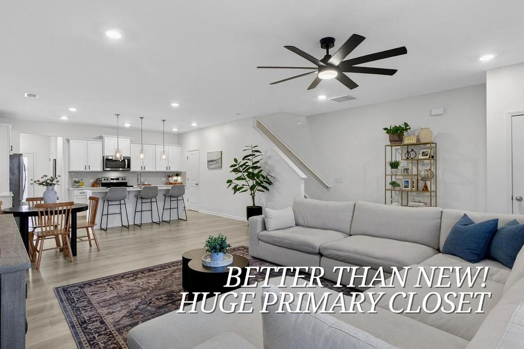 Photo of 318 Surfbird Road, Summerville, SC 29486 (MLS # 26004233)