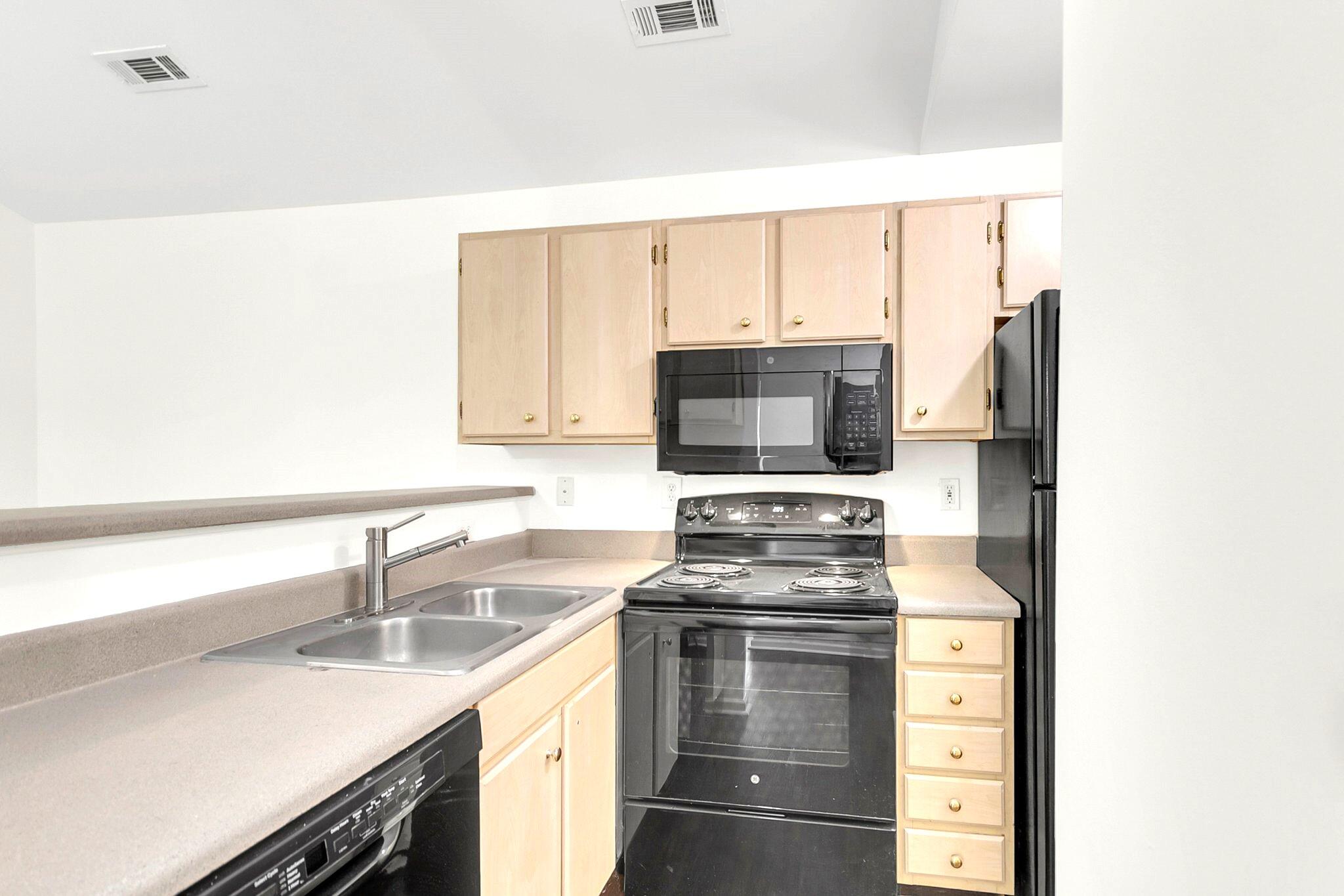 188 Midland Parkway 412