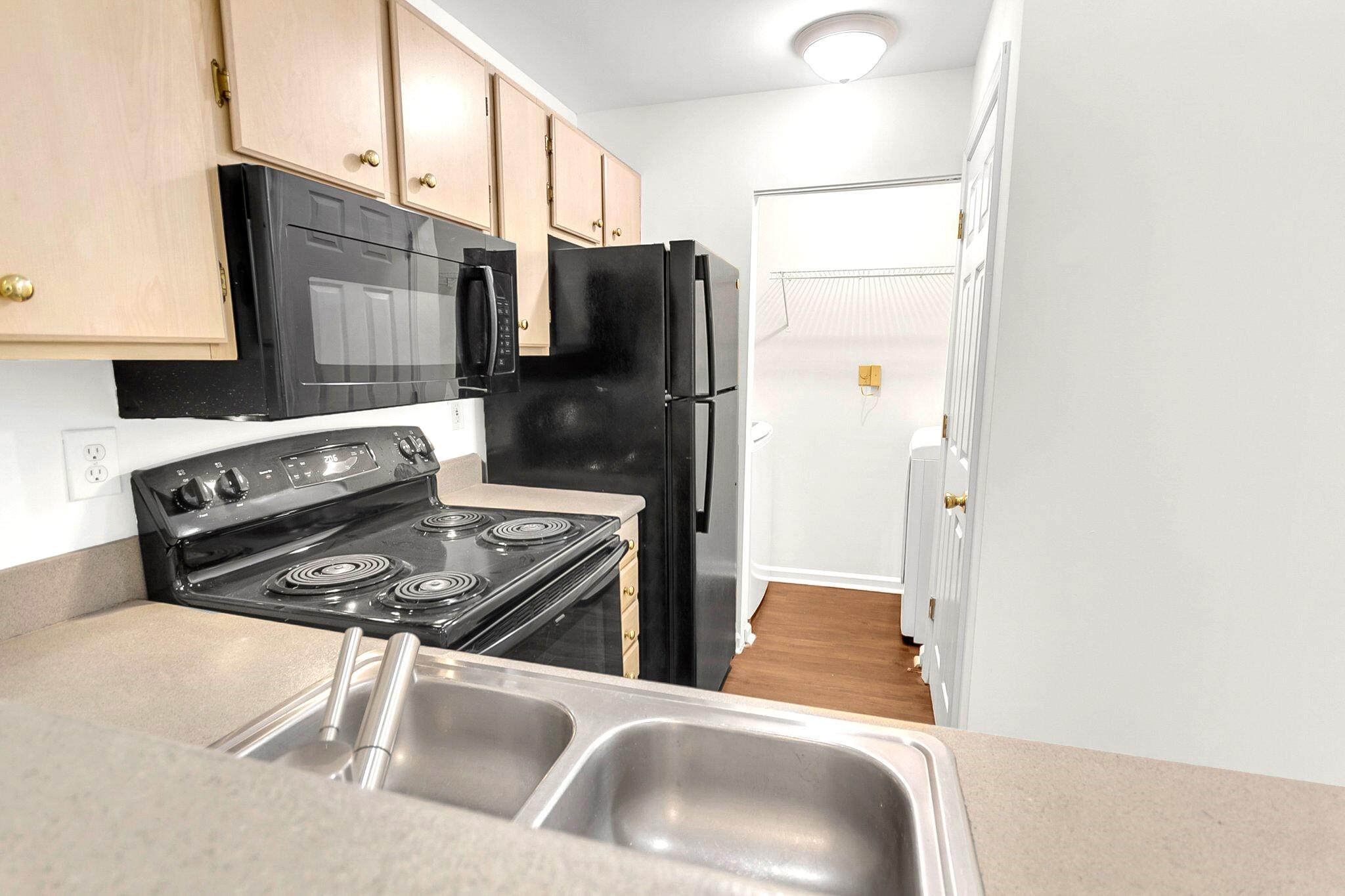 188 Midland Parkway 412