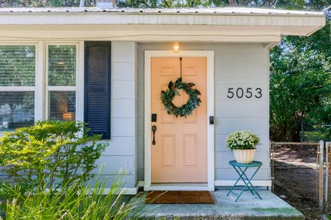 A home in North Charleston